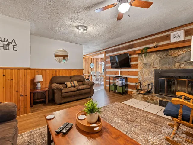 $299,000 | 237 Biltmore Circle, Bryson City, NC 28713