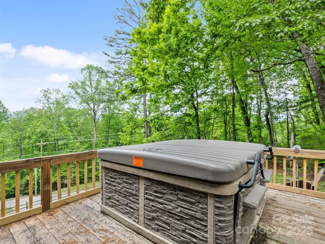 $299,000 | 237 Biltmore Circle, Bryson City, NC 28713