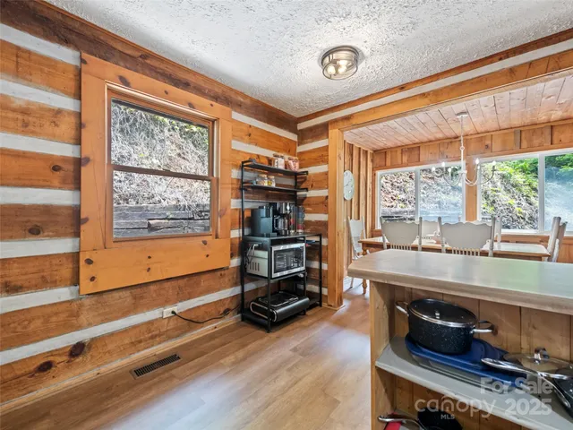 $299,000 | 237 Biltmore Circle, Bryson City, NC 28713