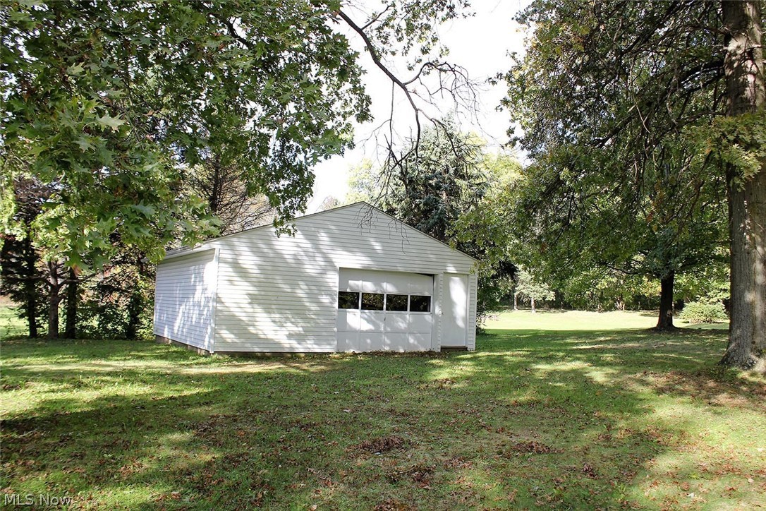 1942 Jacoby Road Akron, OH 44321 - Photo 3 of 8