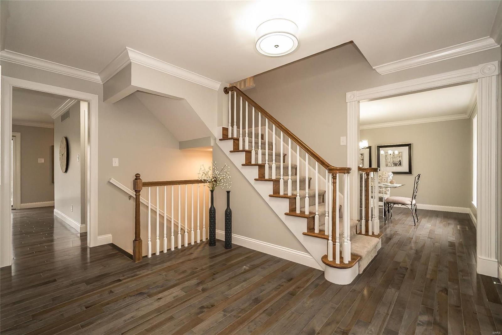 1936 Rustic Oak Road Chesterfield, MO 63017 - Photo 3 of 46 Gallery Image 3