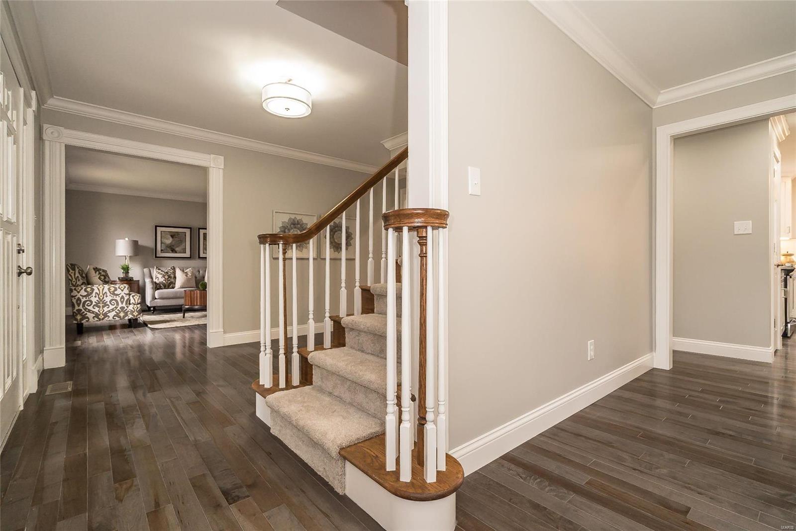 1936 Rustic Oak Road Chesterfield, MO 63017 - Photo 5 of 46 Gallery Image 5