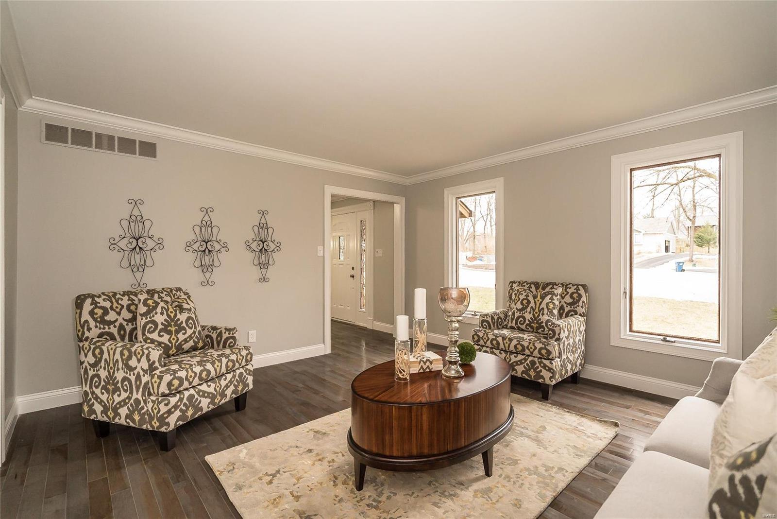1936 Rustic Oak Road Chesterfield, MO 63017 - Photo 9 of 46 Gallery Image 9