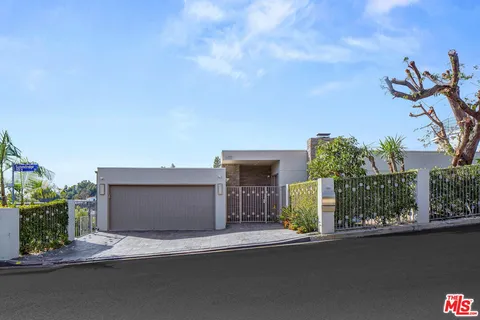 $2,998,000 | 1433 Summitridge Drive, Beverly Hills, CA 90210