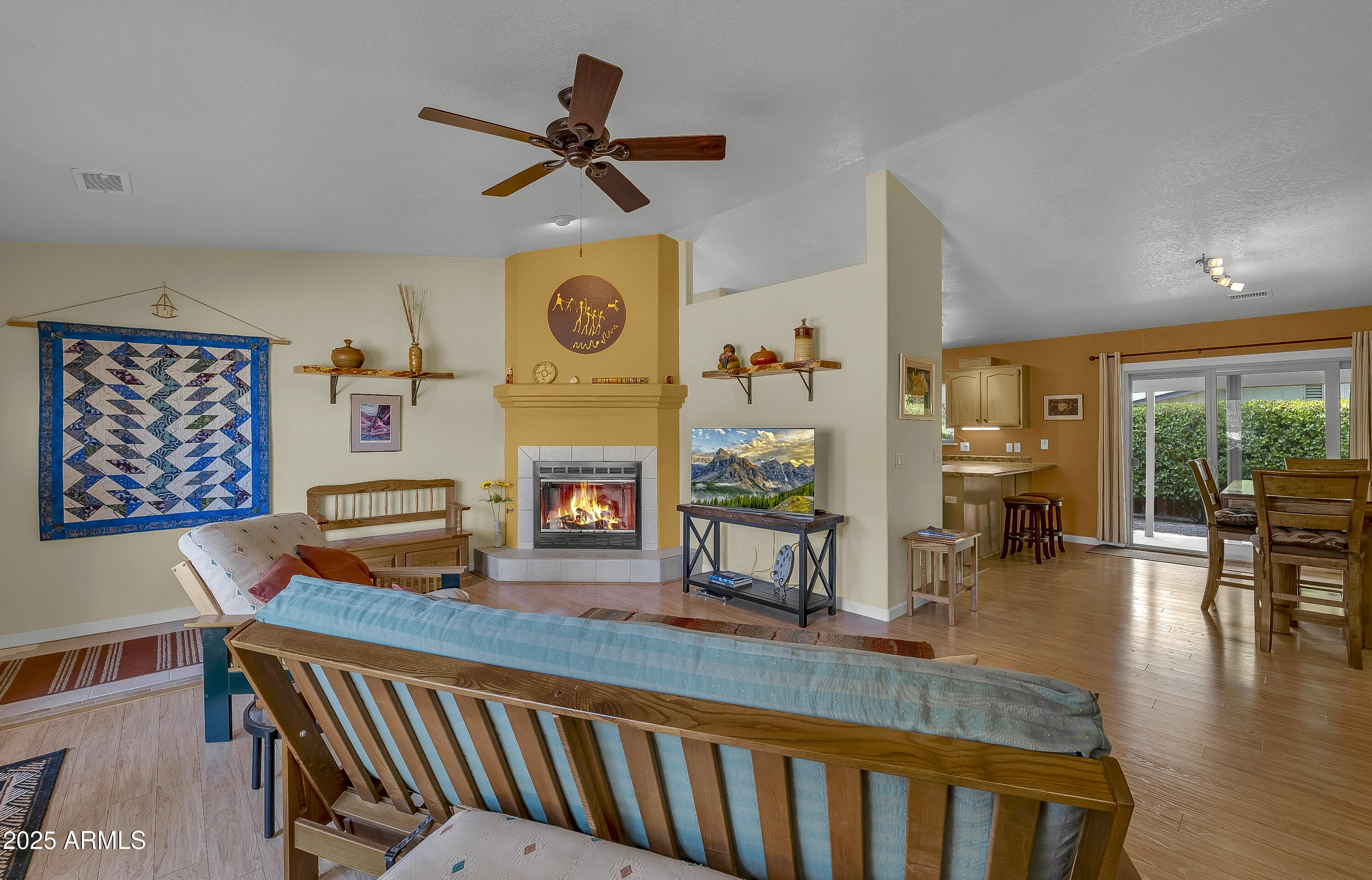 20 Creek Rock Road Sedona, AZ 86351 - Photo 7 of 43 Living Room