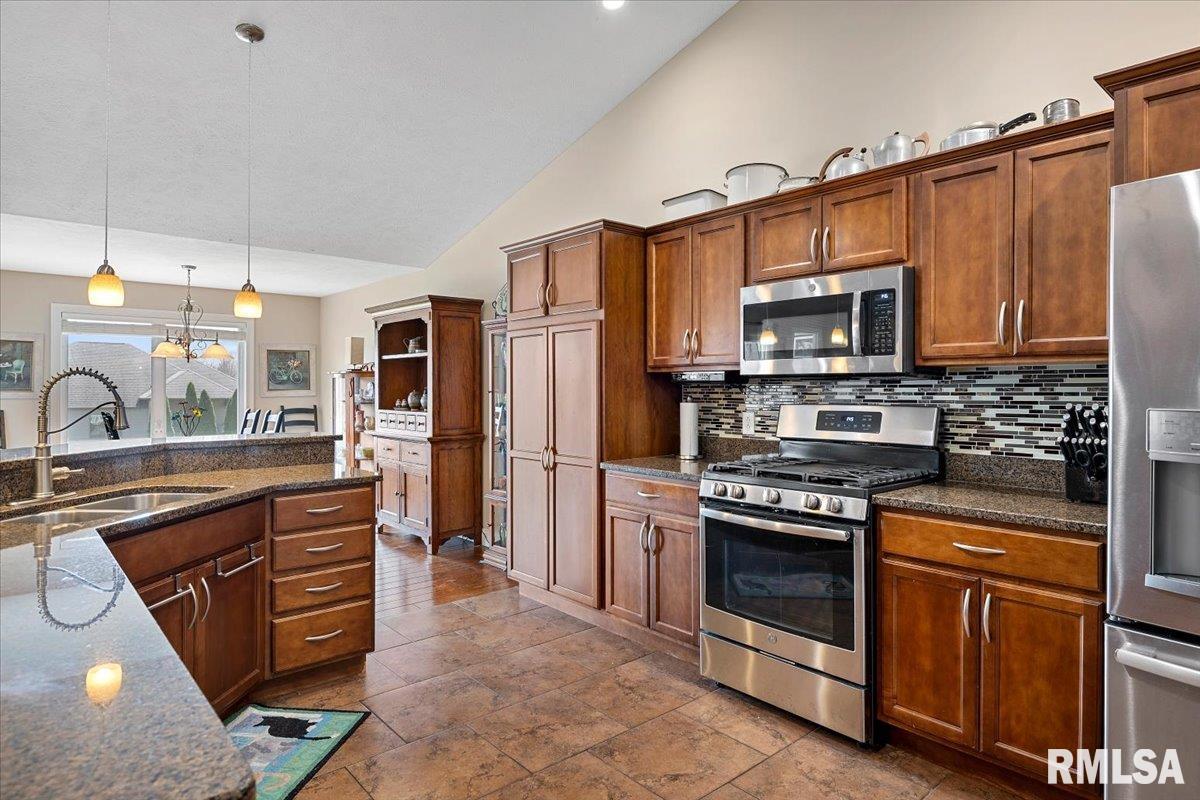 4090 Highbury Drive Springfield, IL 62711 - Photo 16 of 42