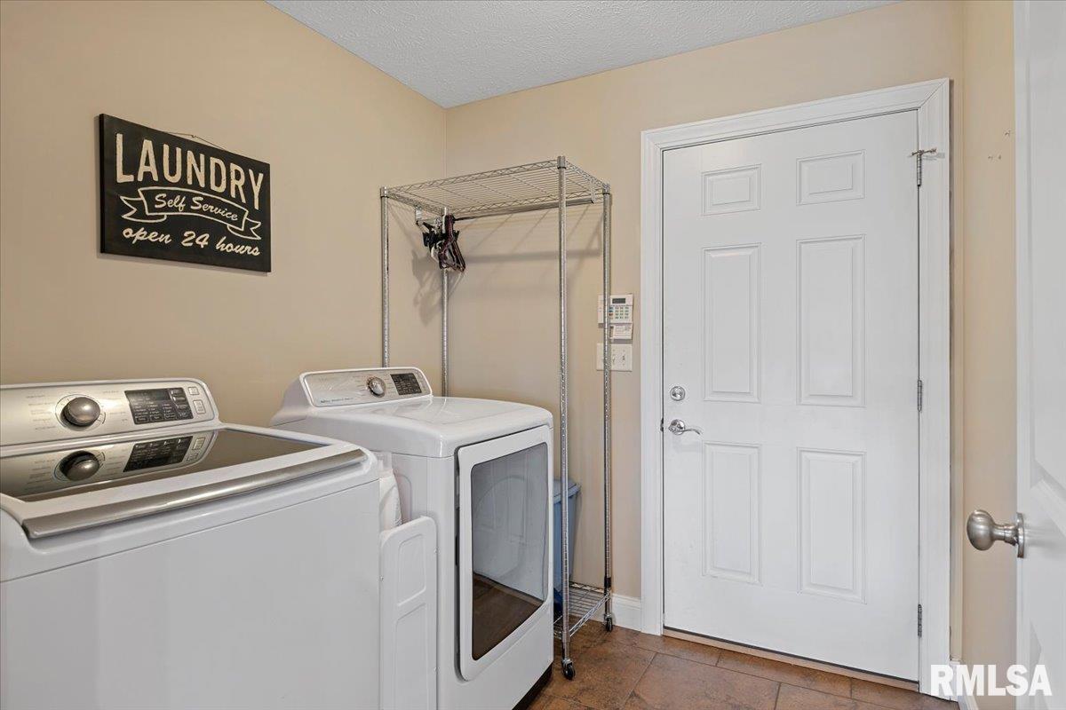 4090 Highbury Drive Springfield, IL 62711 - Photo 17 of 42