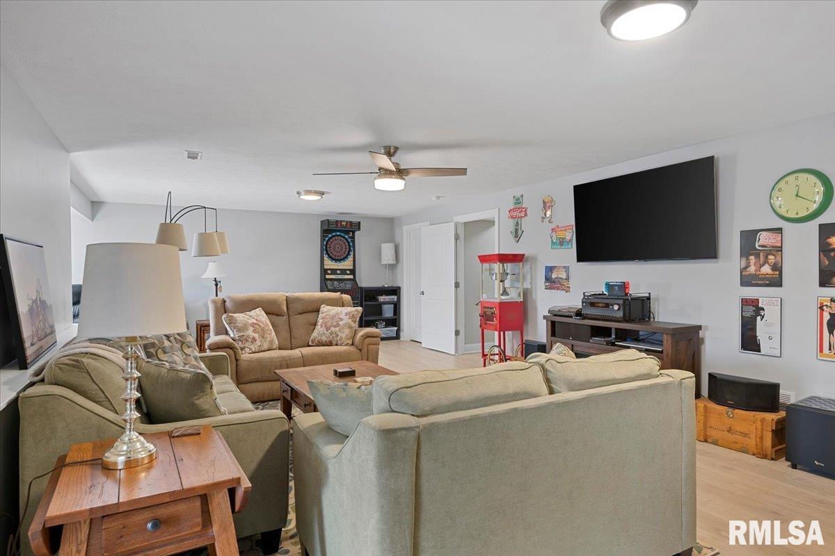 4090 Highbury Drive Springfield, IL 62711 - Photo 31 of 42