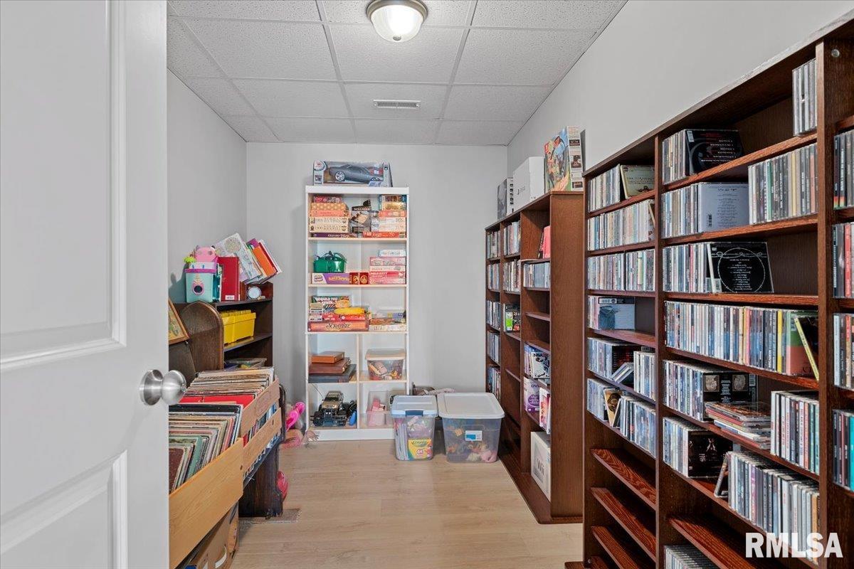 4090 Highbury Drive Springfield, IL 62711 - Photo 36 of 42