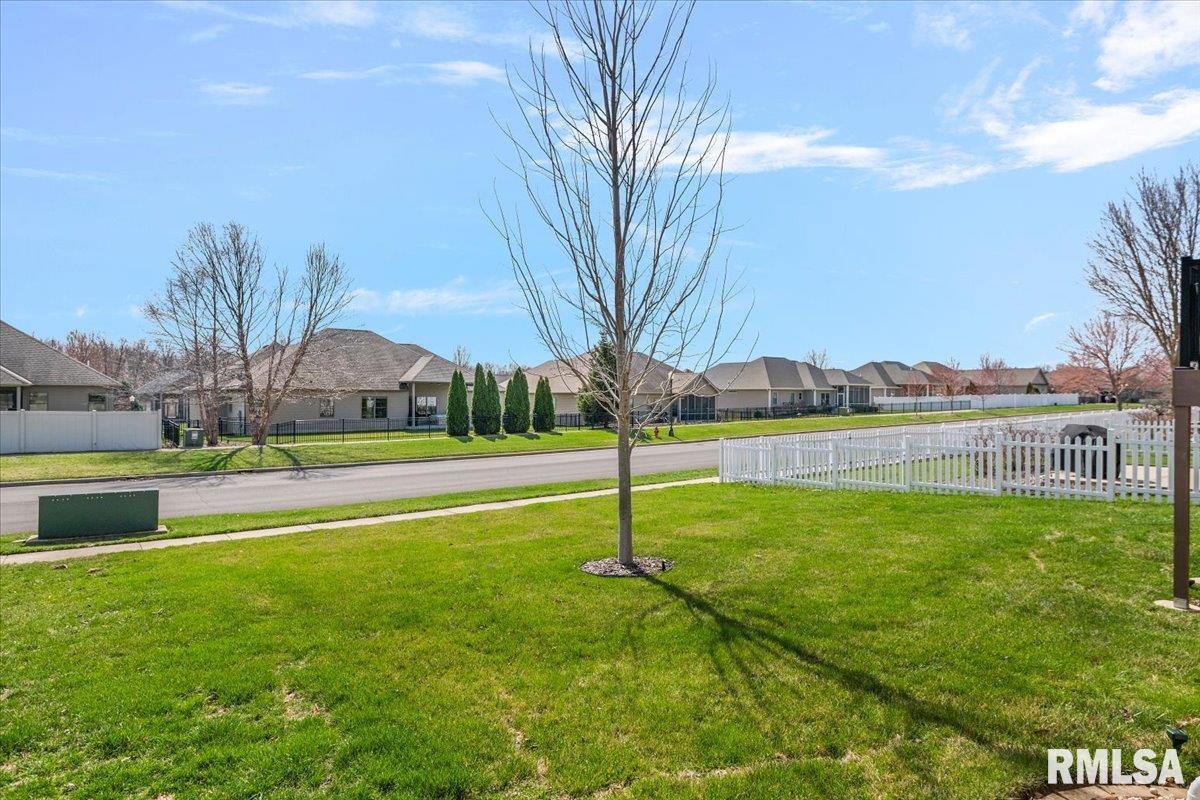 4090 Highbury Drive Springfield, IL 62711 - Photo 37 of 42