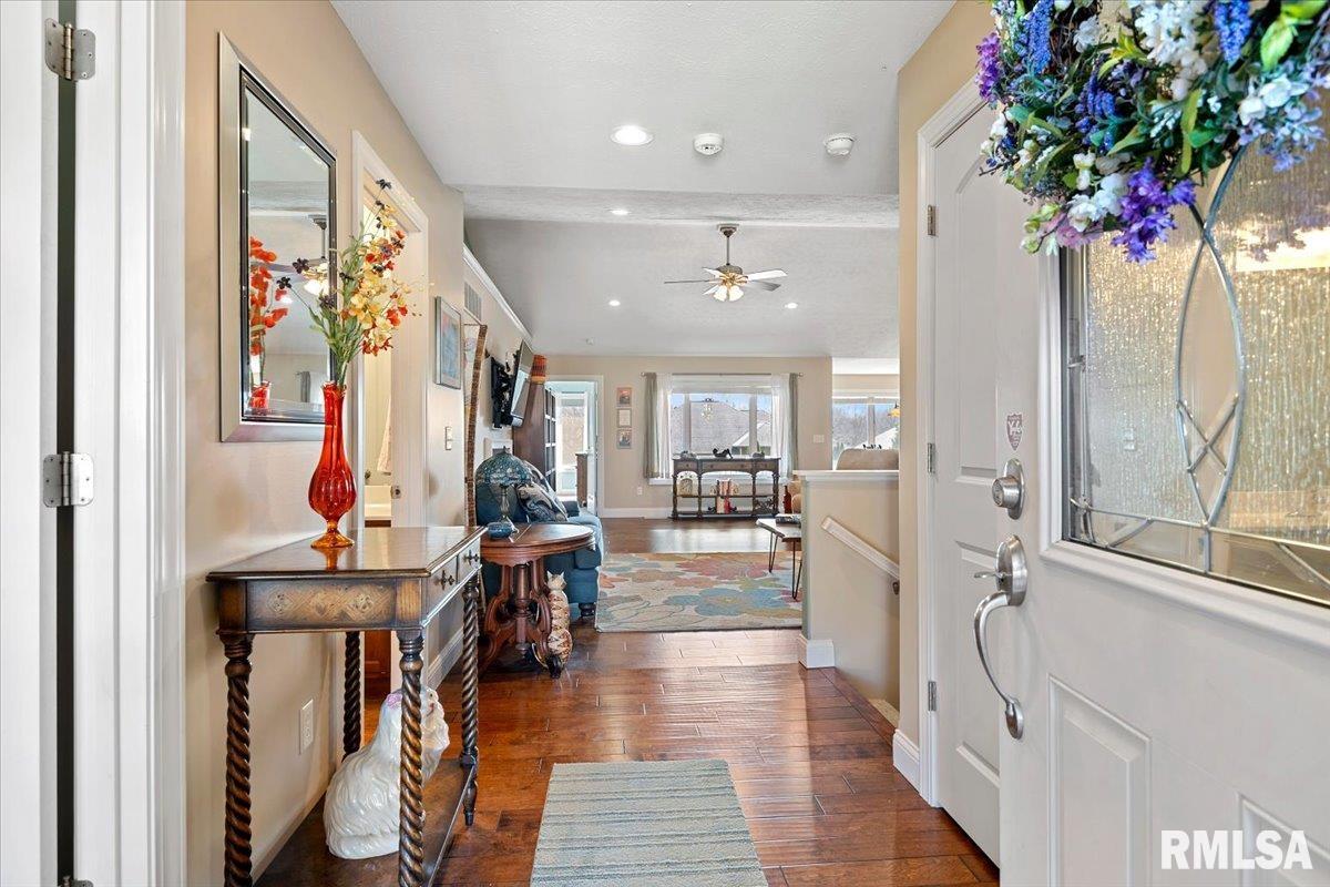 4090 Highbury Drive Springfield, IL 62711 - Photo 4 of 42