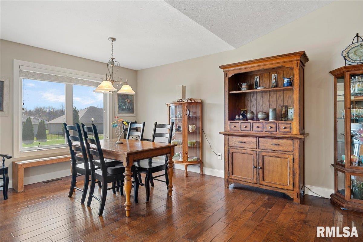 4090 Highbury Drive Springfield, IL 62711 - Photo 10 of 42