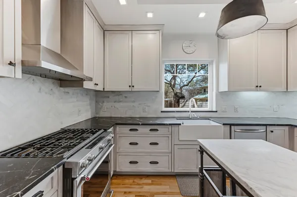 $1,195,000 | 708 West Gibson Street, Austin, TX 78704
