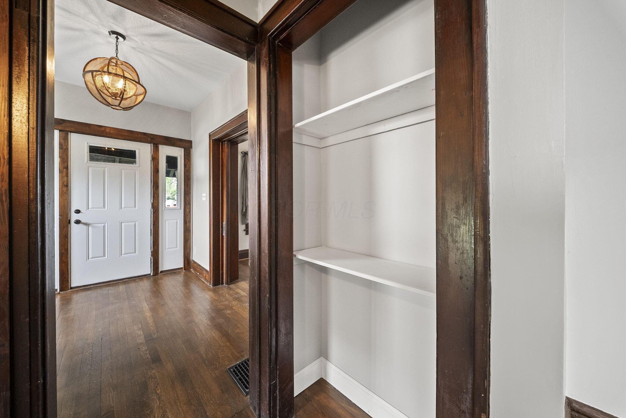 1178 Lockbourne Road Columbus, OH 43206 - Photo 9 of 58 37-web-or-mls-DSC00054
