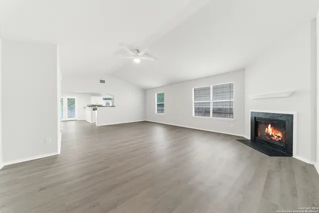 $1,995 | 4116 Whisper Point, Schertz, TX 78108