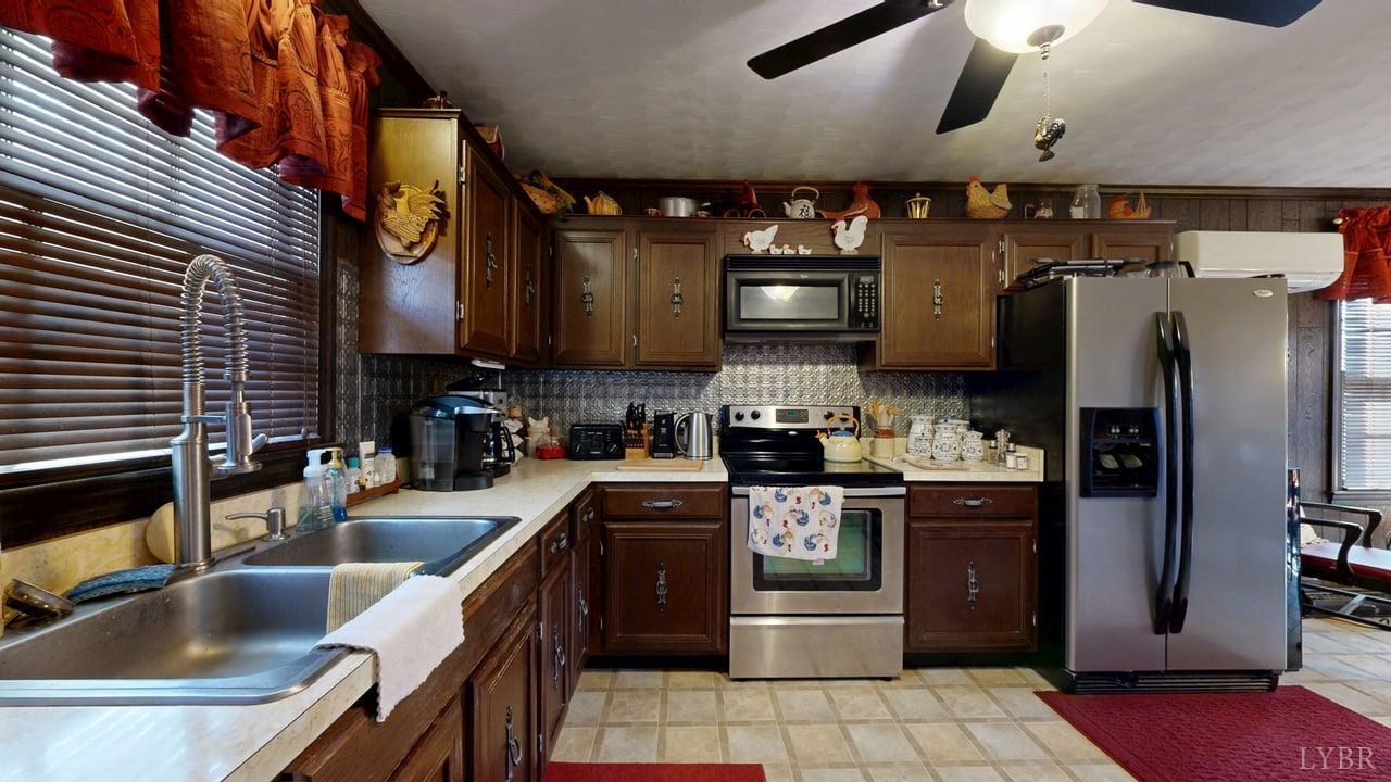 426 Burgess Road Madison Heights, VA 24572 - Photo 14 of 51