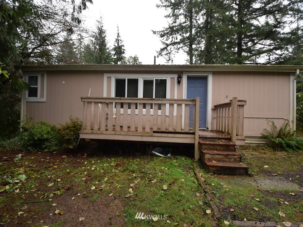 4400 Sunnyslope Road Southwest Port Orchard, WA 98367 - Photo 1 of 25 Gallery Image 1