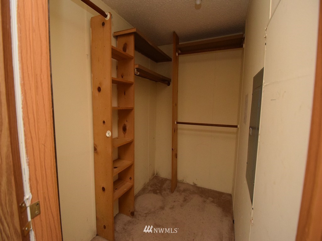 4400 Sunnyslope Road Southwest Port Orchard, WA 98367 - Photo 14 of 25 Gallery Image 14