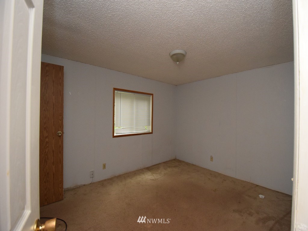 4400 Sunnyslope Road Southwest Port Orchard, WA 98367 - Photo 17 of 25 Gallery Image 17