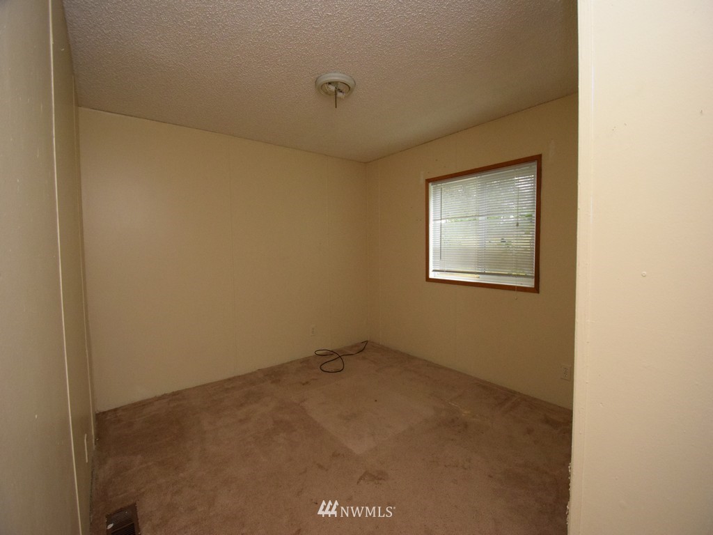 4400 Sunnyslope Road Southwest Port Orchard, WA 98367 - Photo 19 of 25 Gallery Image 19