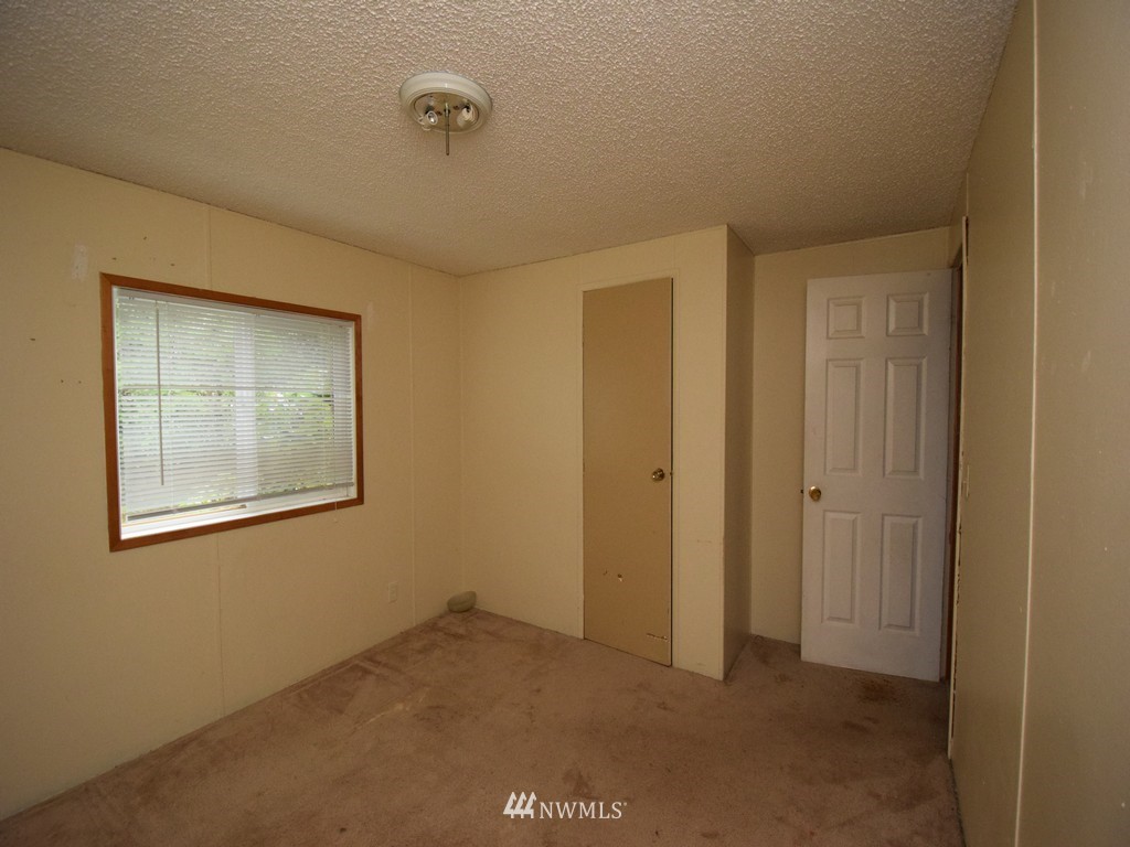 4400 Sunnyslope Road Southwest Port Orchard, WA 98367 - Photo 20 of 25 Gallery Image 20