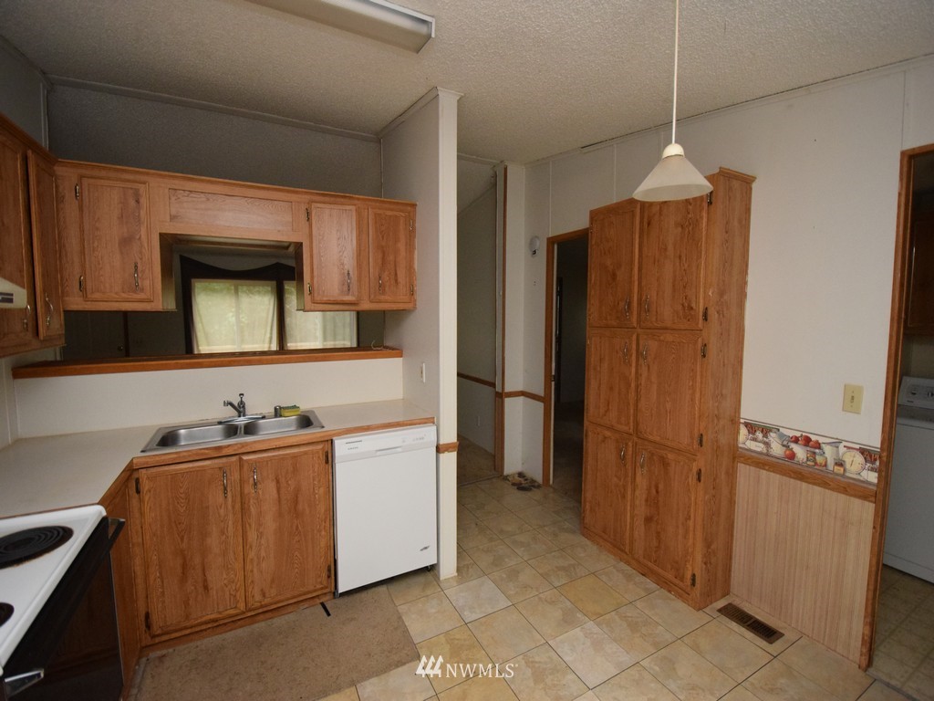 4400 Sunnyslope Road Southwest Port Orchard, WA 98367 - Photo 23 of 25 Gallery Image 23