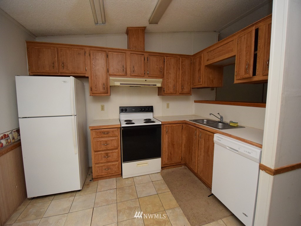 4400 Sunnyslope Road Southwest Port Orchard, WA 98367 - Photo 10 of 25 Gallery Image 10