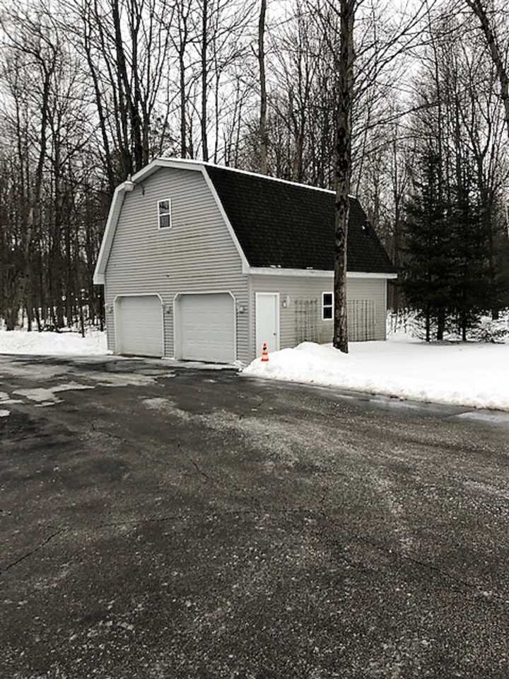 16807 Swan Creek Road, Unit CREEKS Hemlock, MI 48626 - Photo 26 of 33 Gallery Image 26