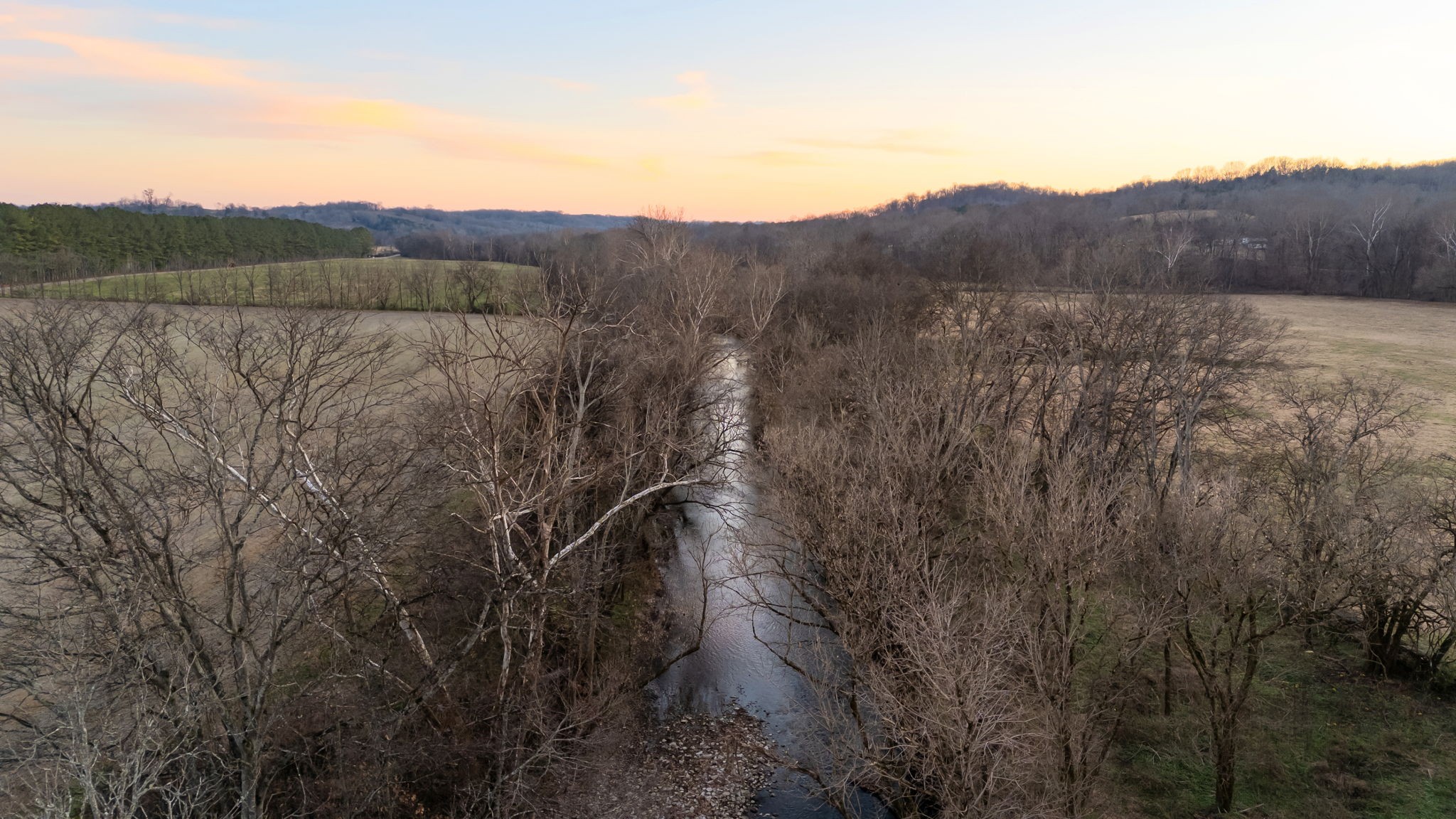 4824 Leipers Creek Road Williamsport, TN 38487 - Photo 4 of 34 a view of a mountain with a outdoor space