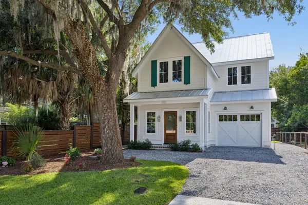 $799,000 | 608 Pilot Street, Beaufort, SC 29902