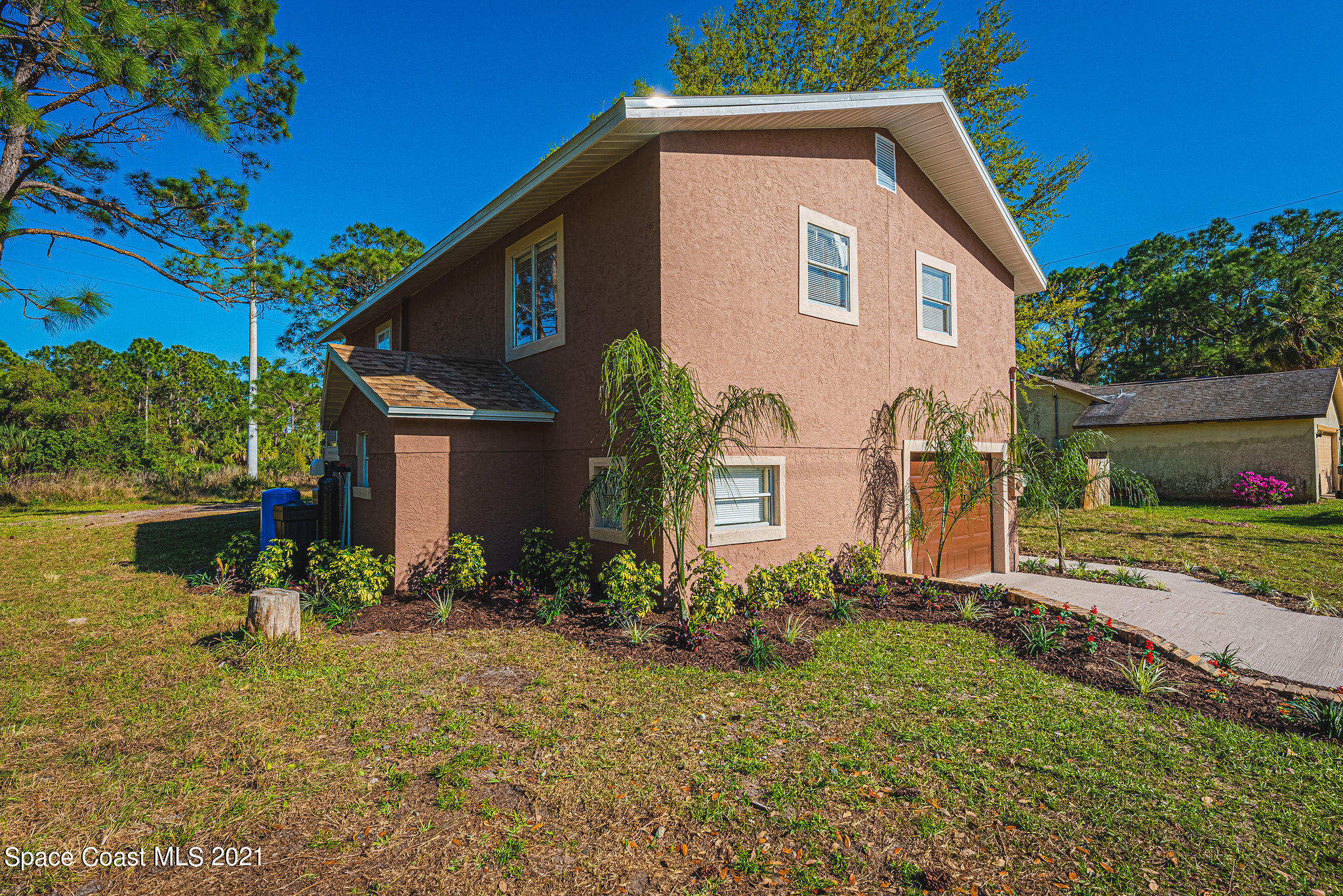 765 Garvey Road Palm Bay, FL 32908 - Photo 3 of 81 765 Garvey