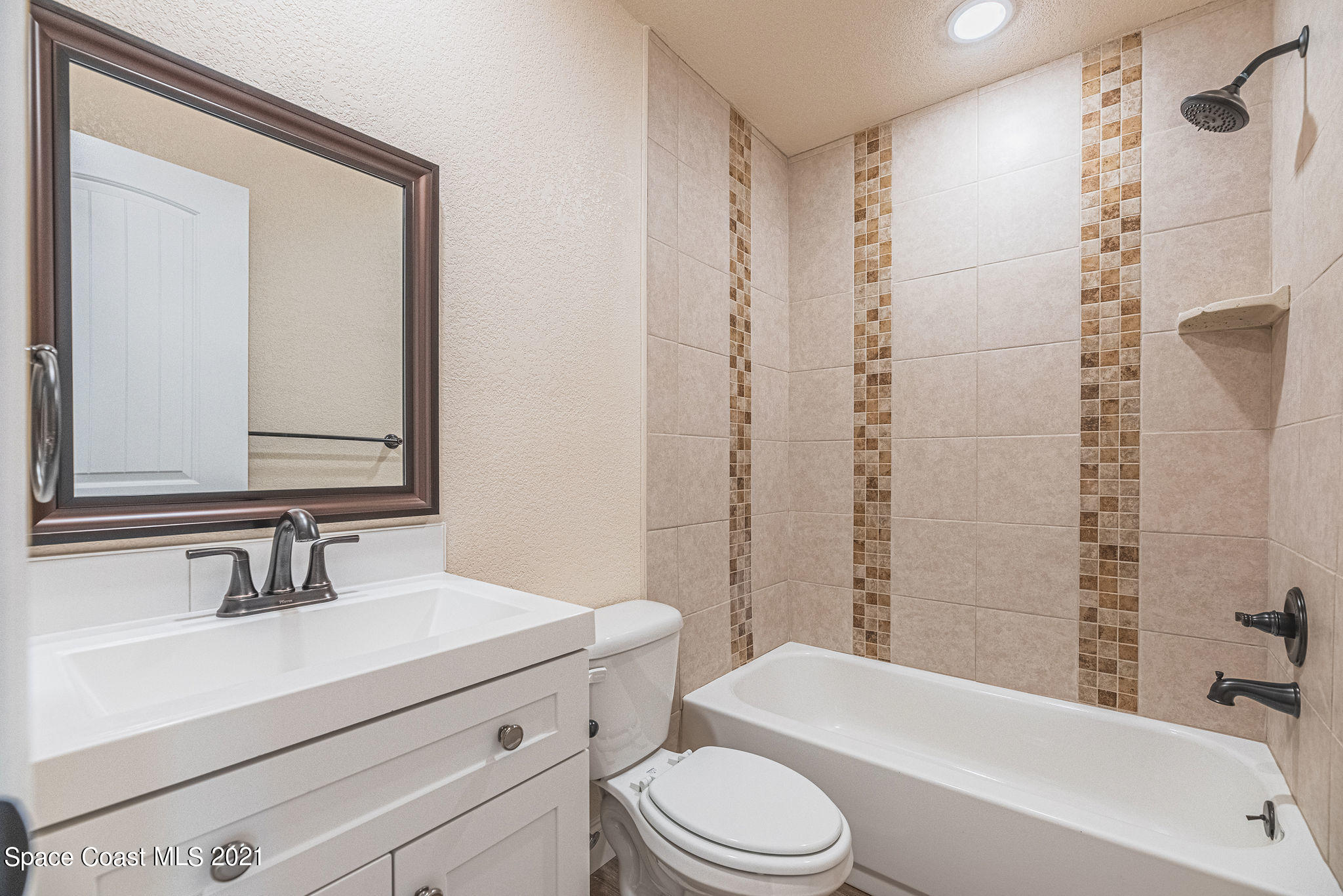 765 Garvey Road Palm Bay, FL 32908 - Photo 41 of 81 Guest Bath