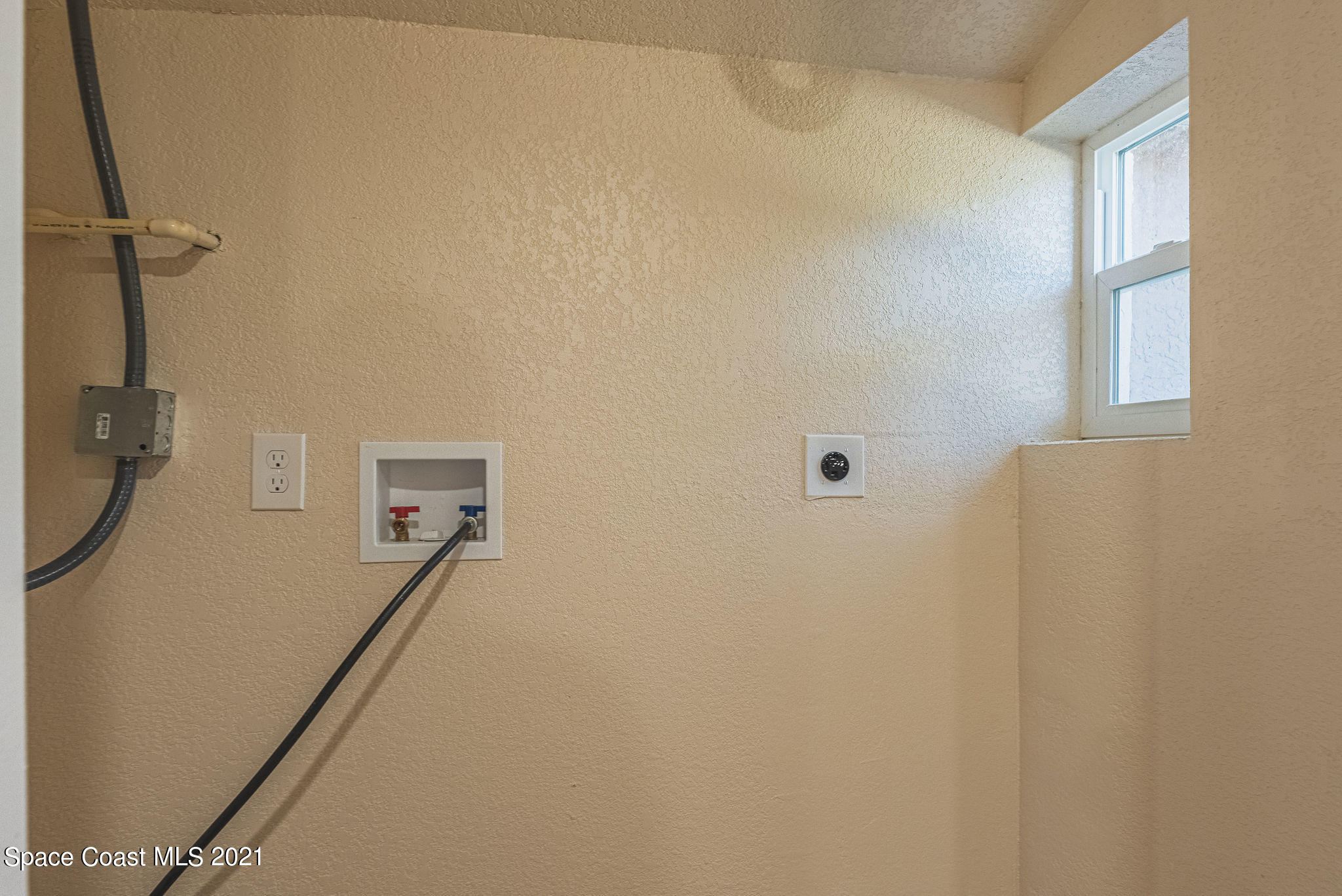 765 Garvey Road Palm Bay, FL 32908 - Photo 57 of 81 a bathroom with a shower