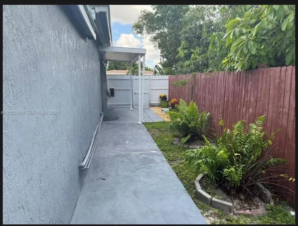 $3,950 | 6471 Southwest 27th Street, Unit 1 & 2, Miramar, FL 33023