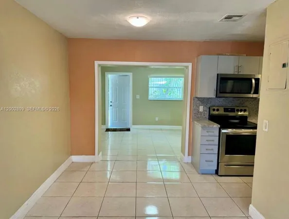 $3,950 | 6471 Southwest 27th Street, Unit 1 & 2, Miramar, FL 33023