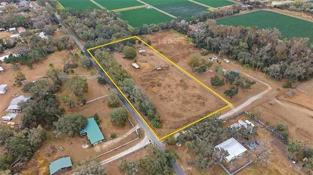 $327,900 | 1823 Welcome Road, Lithia, FL 33547