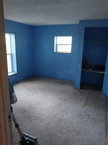 $327,900 | 1823 Welcome Road, Lithia, FL 33547