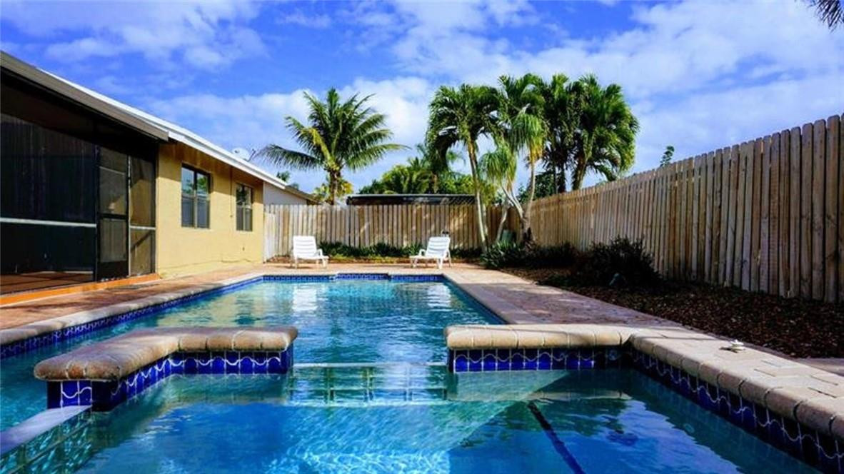 9220 Edgemont Lane Boca Raton, FL 33434 - Photo 1 of 15 Photo 1