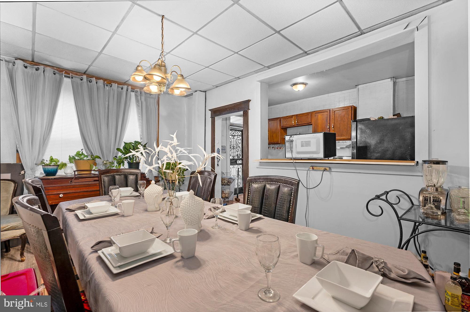 2410 Reisterstown Road Baltimore, MD 21217 - Photo 6 of 16 Separate dining room