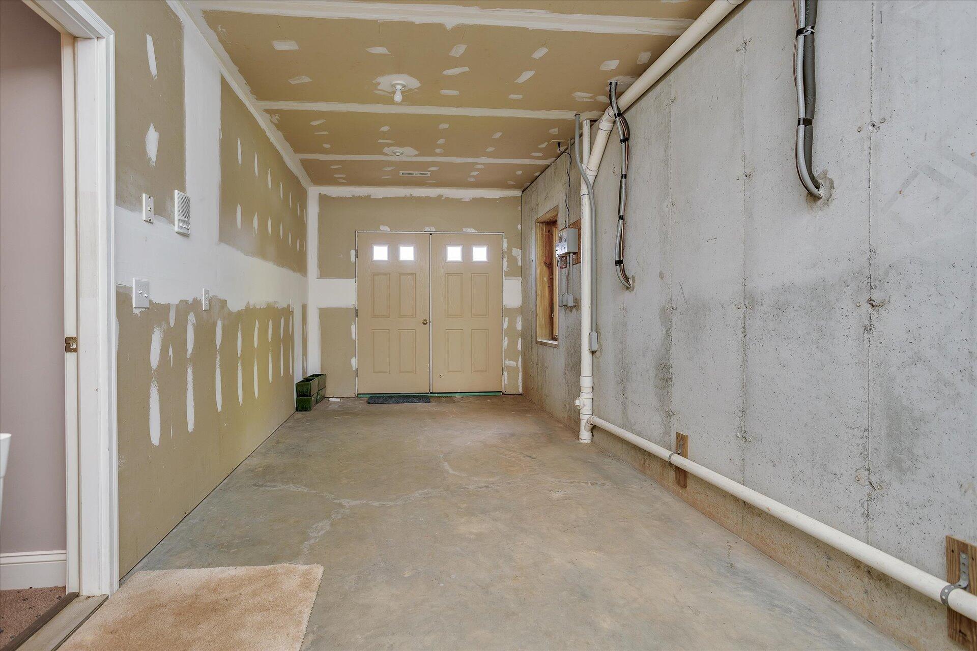 51 Spinnaker Drive Union Hall, VA 24176 - Photo 46 of 58 a view of a hallway with a entryway