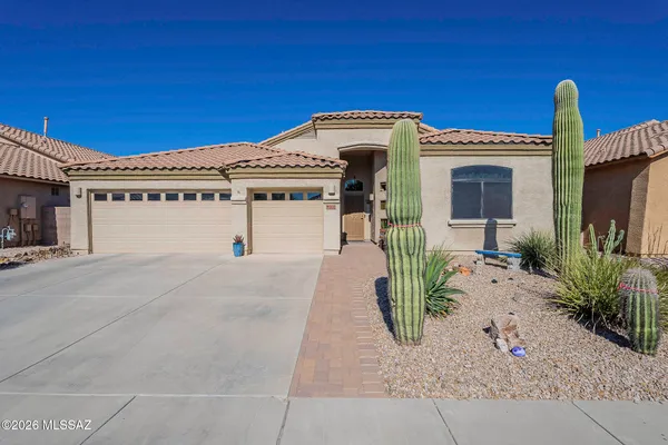 $489,500 | 8133 North High Branch Drive, Tucson, AZ 85743