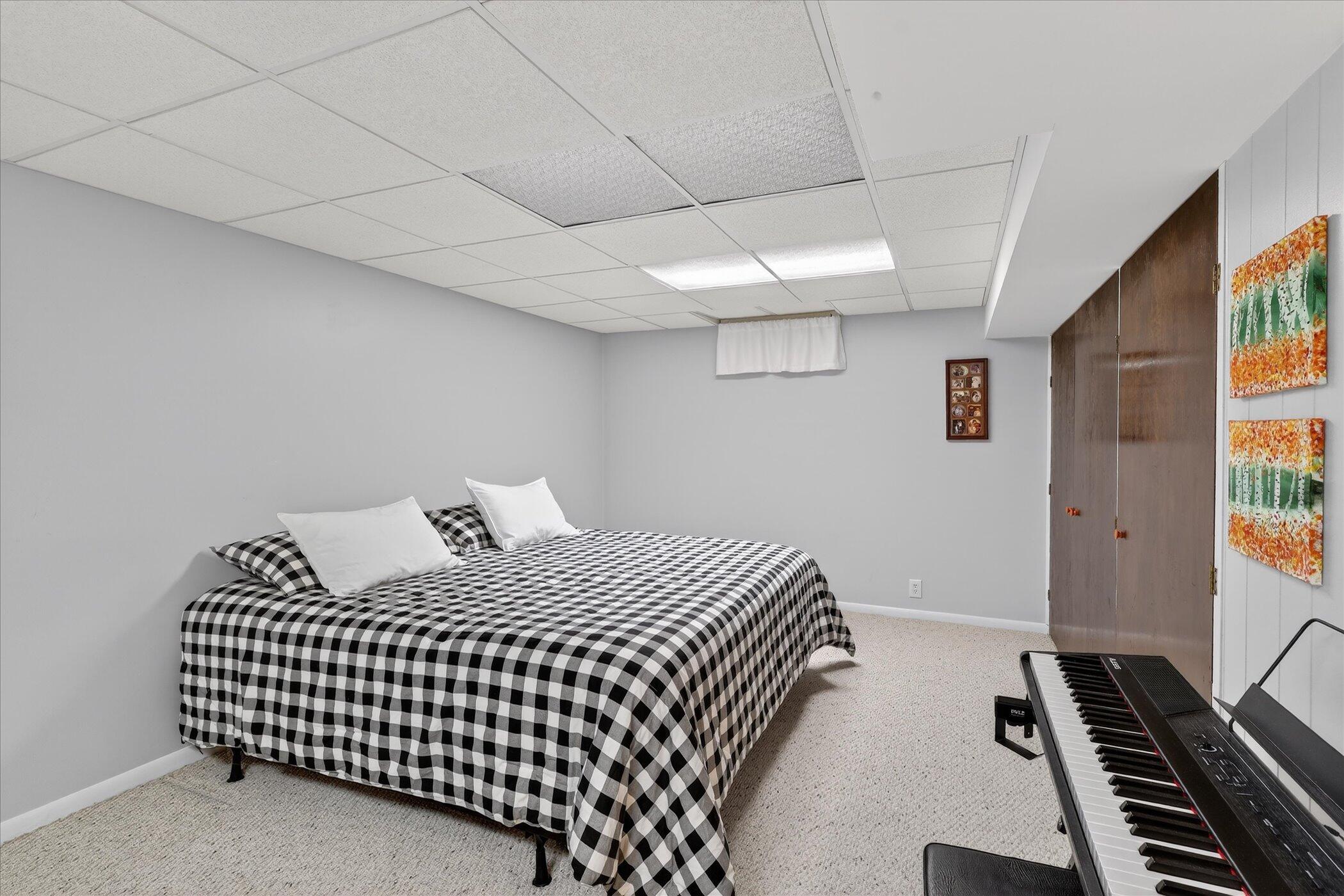 5755 Crandall Road Battle Creek, MI 49017 - Photo 40 of 65 29-5755-Crandall-Rd-WindowStill