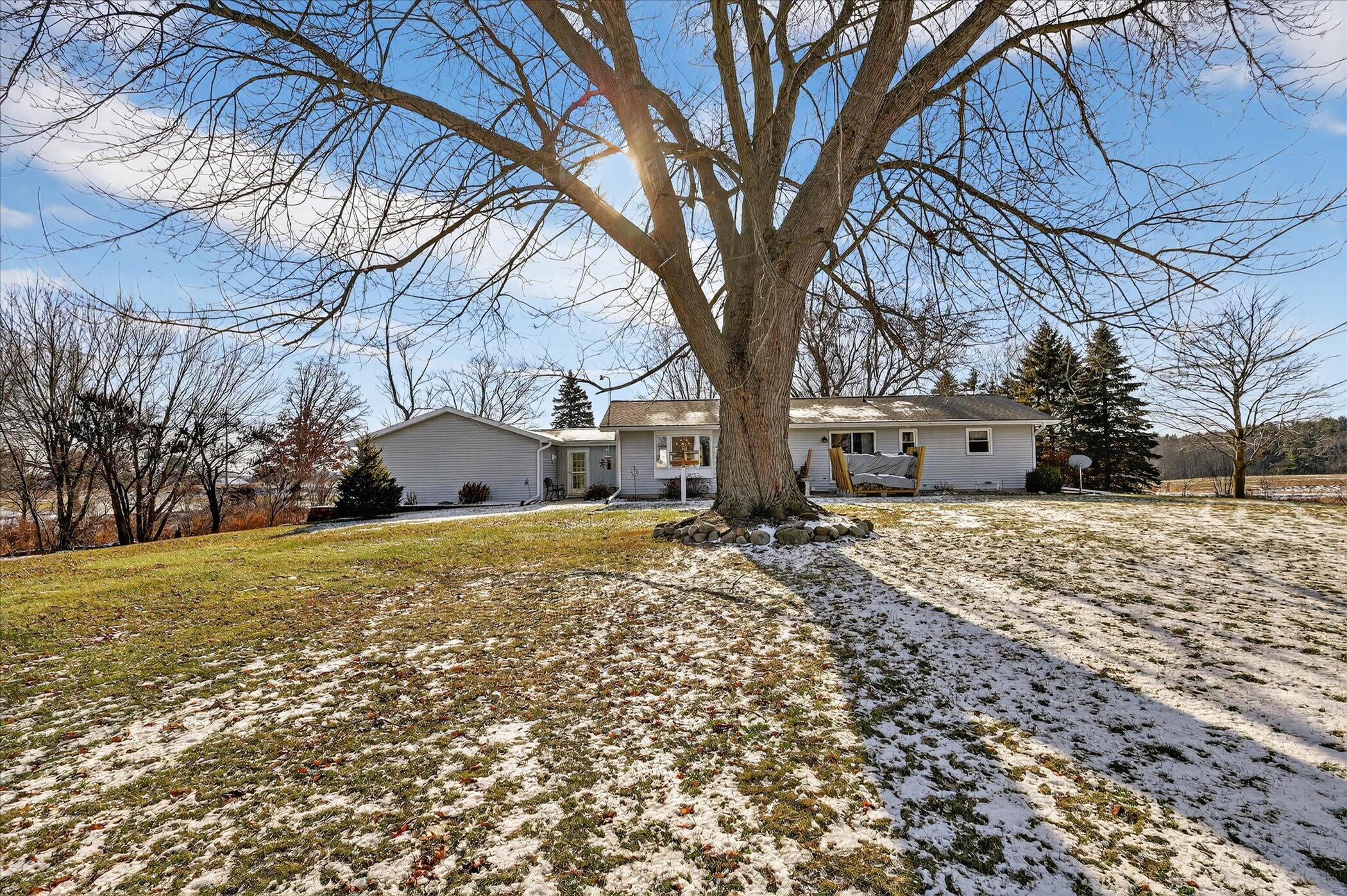 5755 Crandall Road Battle Creek, MI 49017 - Photo 7 of 65 45-5755-Crandall-Rd-WindowStill