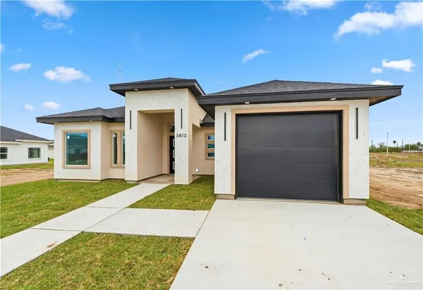 $260,000 | 5812 North Gira Del Sol, Edinburg, TX 78542