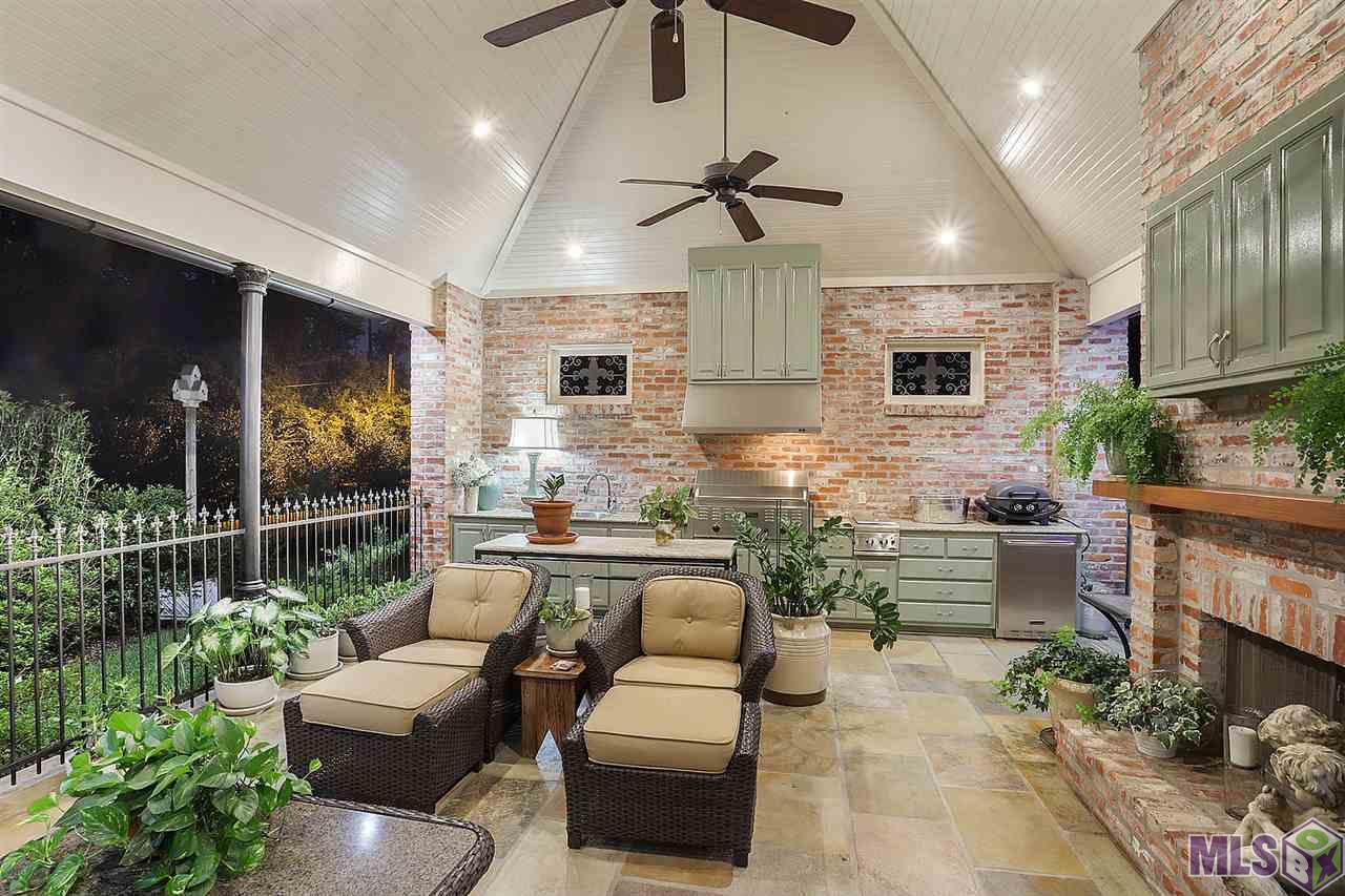 15710 Amelia View Avenue Baton Rouge, LA 70810 - Photo 4 of 38 Gallery Image 4