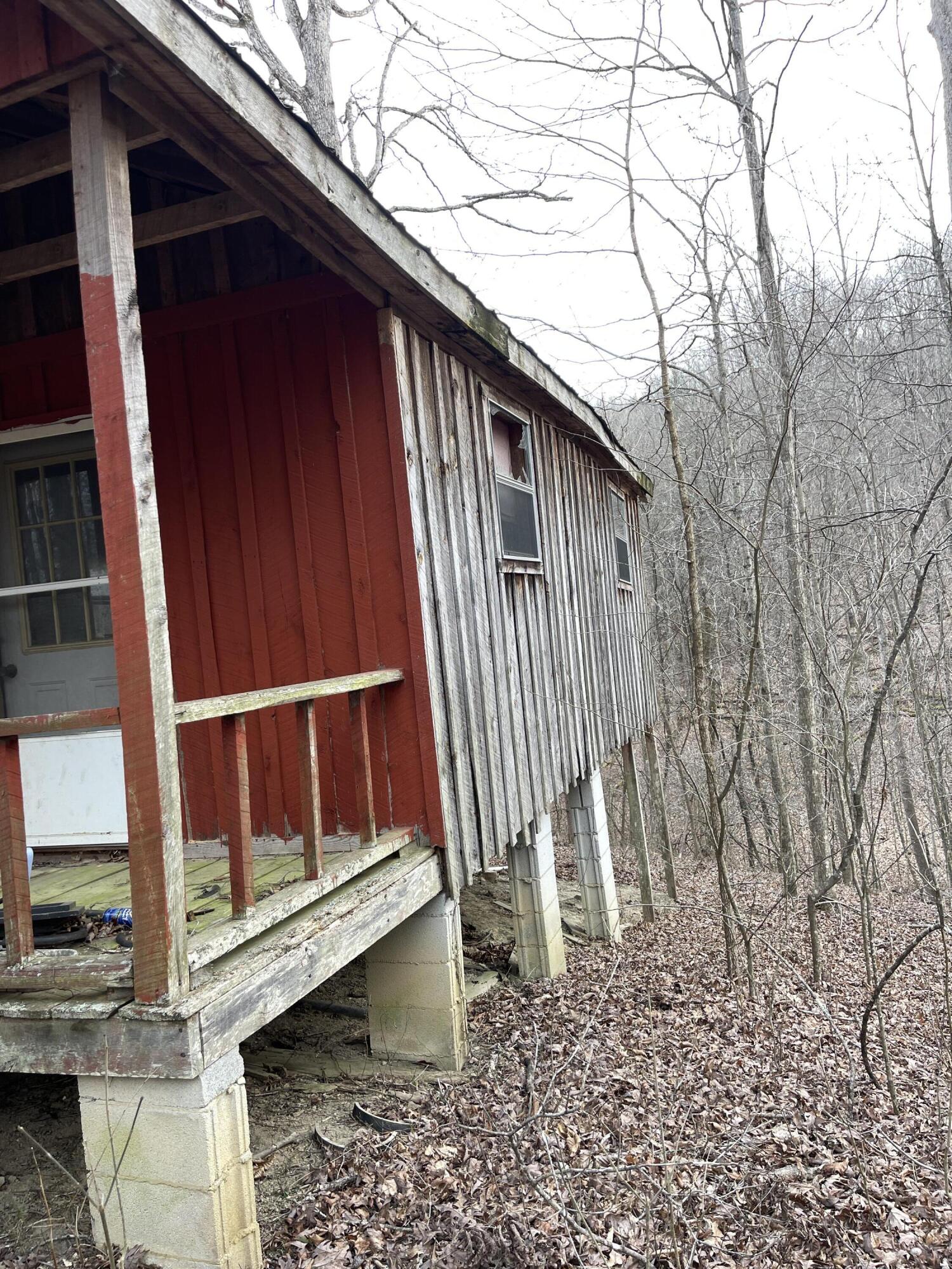 91 Pipeline Road Frenchburg, KY 40322 - Photo 36 of 40 IMG_0466