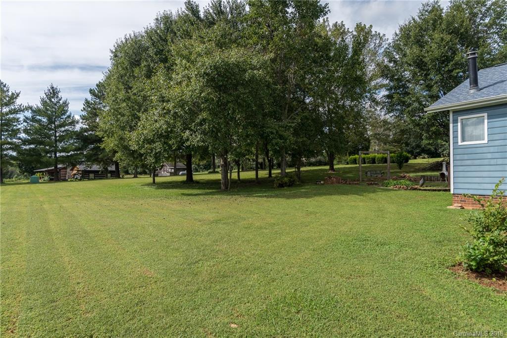 3909 Herman Sipe Road Conover, NC 28613 - Photo 4 of 24 Gallery Image 4
