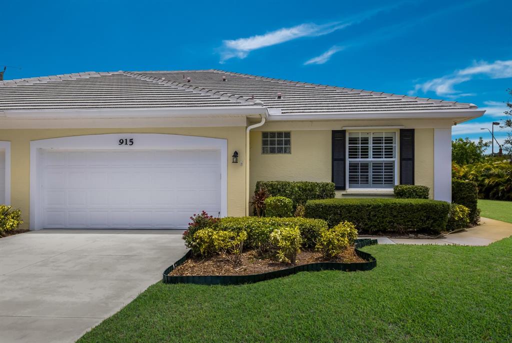 915 Barclay Court Venice, FL 34293 - Photo 1 of 28