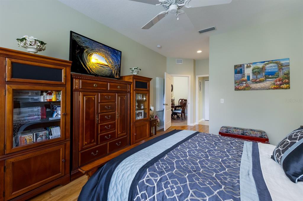 915 Barclay Court Venice, FL 34293 - Photo 14 of 28