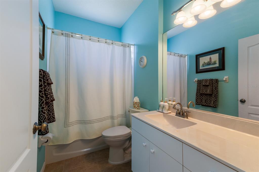 915 Barclay Court Venice, FL 34293 - Photo 19 of 28